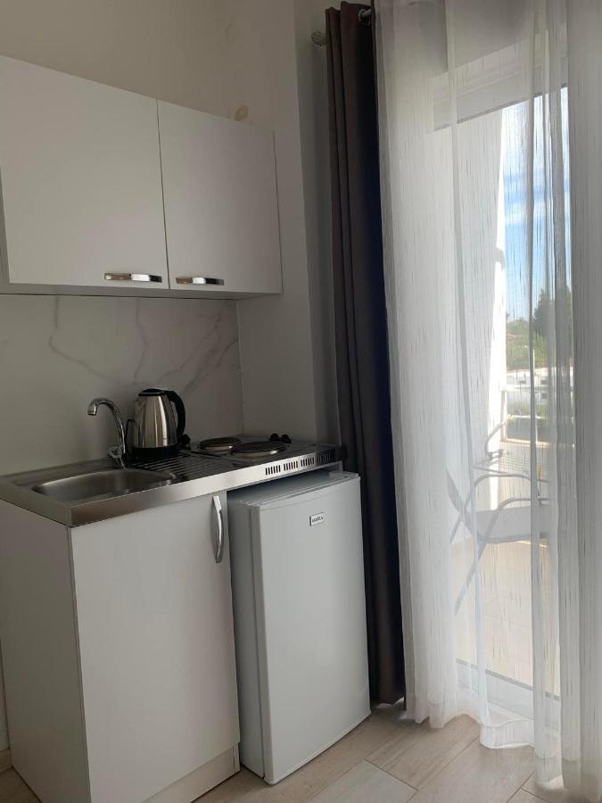 Apartmens Xhenis Lux อุลซิน ภายนอก รูปภาพ