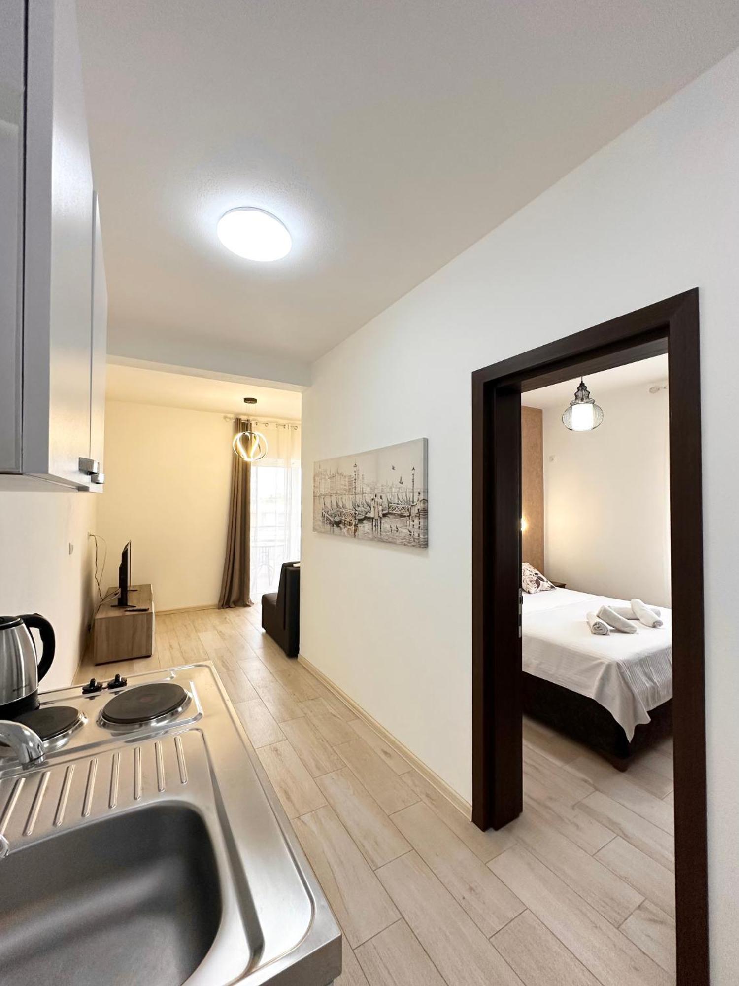 Apartmens Xhenis Lux อุลซิน ภายนอก รูปภาพ