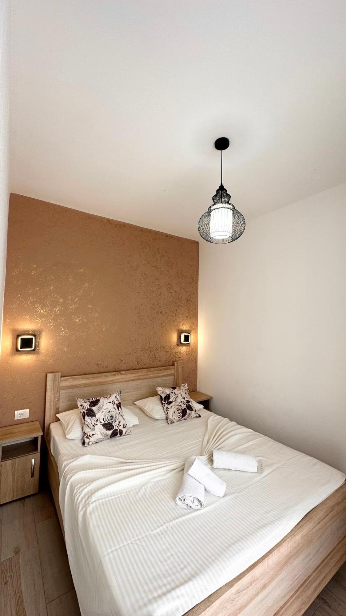 Apartmens Xhenis Lux อุลซิน ภายนอก รูปภาพ
