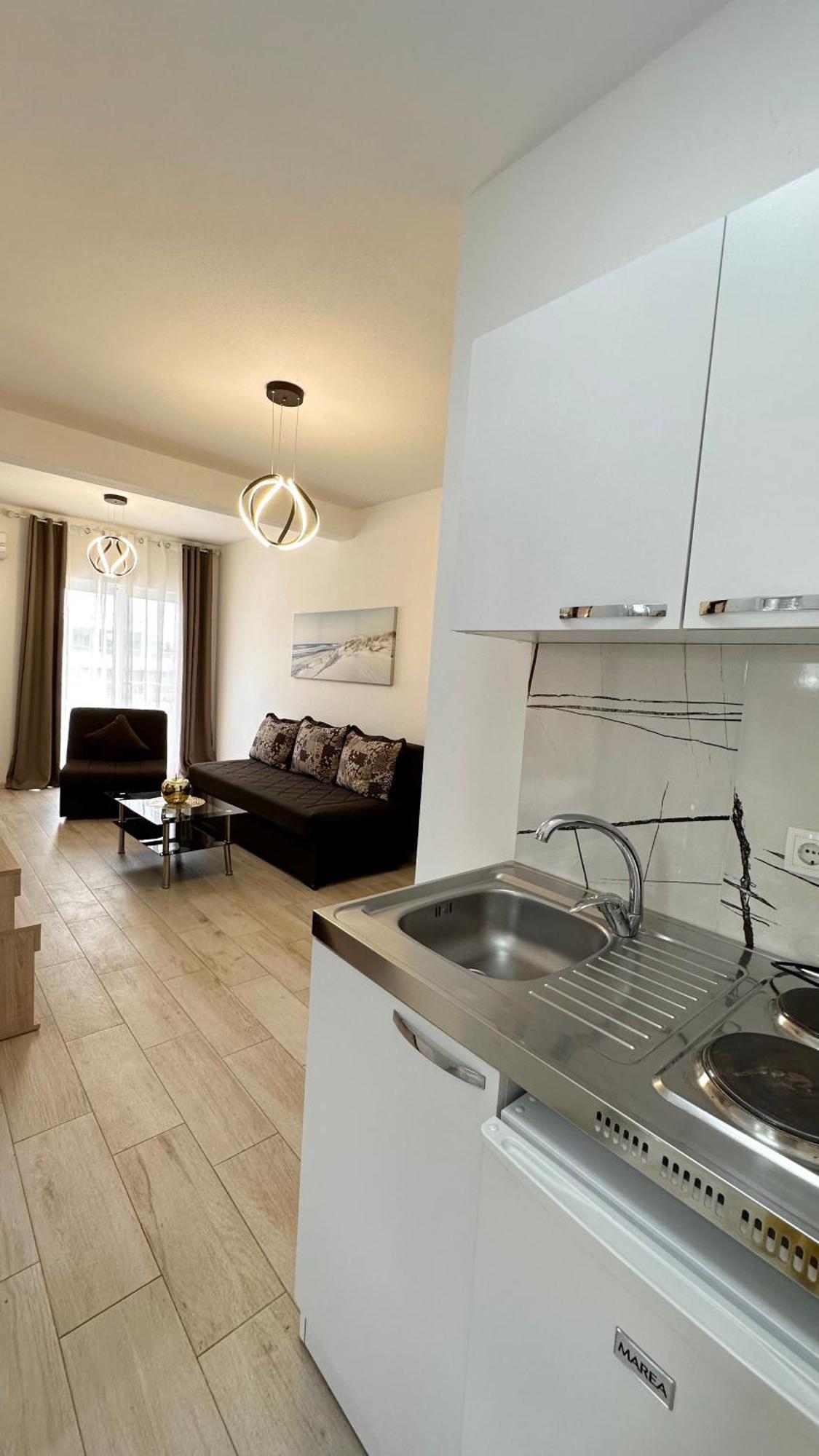 Apartmens Xhenis Lux อุลซิน ภายนอก รูปภาพ