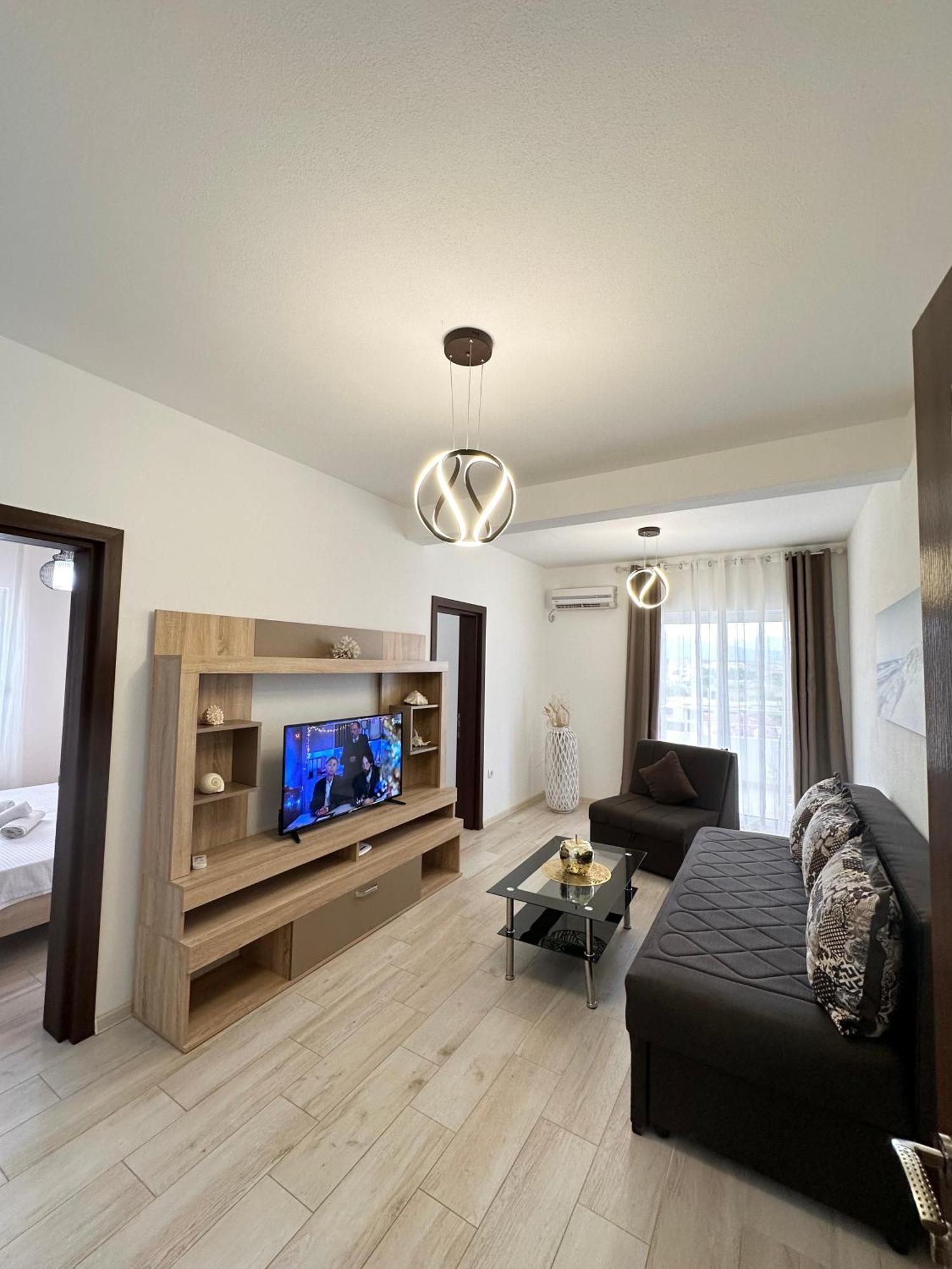 Apartmens Xhenis Lux อุลซิน ภายนอก รูปภาพ